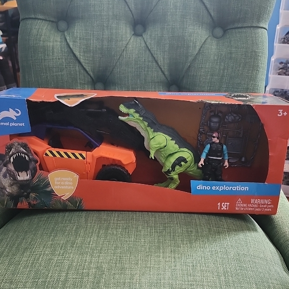 Animal Planet Dino Exploration Playset - Green and Orange - Picture 1 of 9